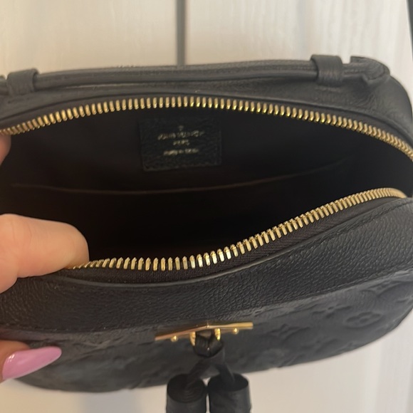 Louis Vuitton purse - Picture 5 of 11